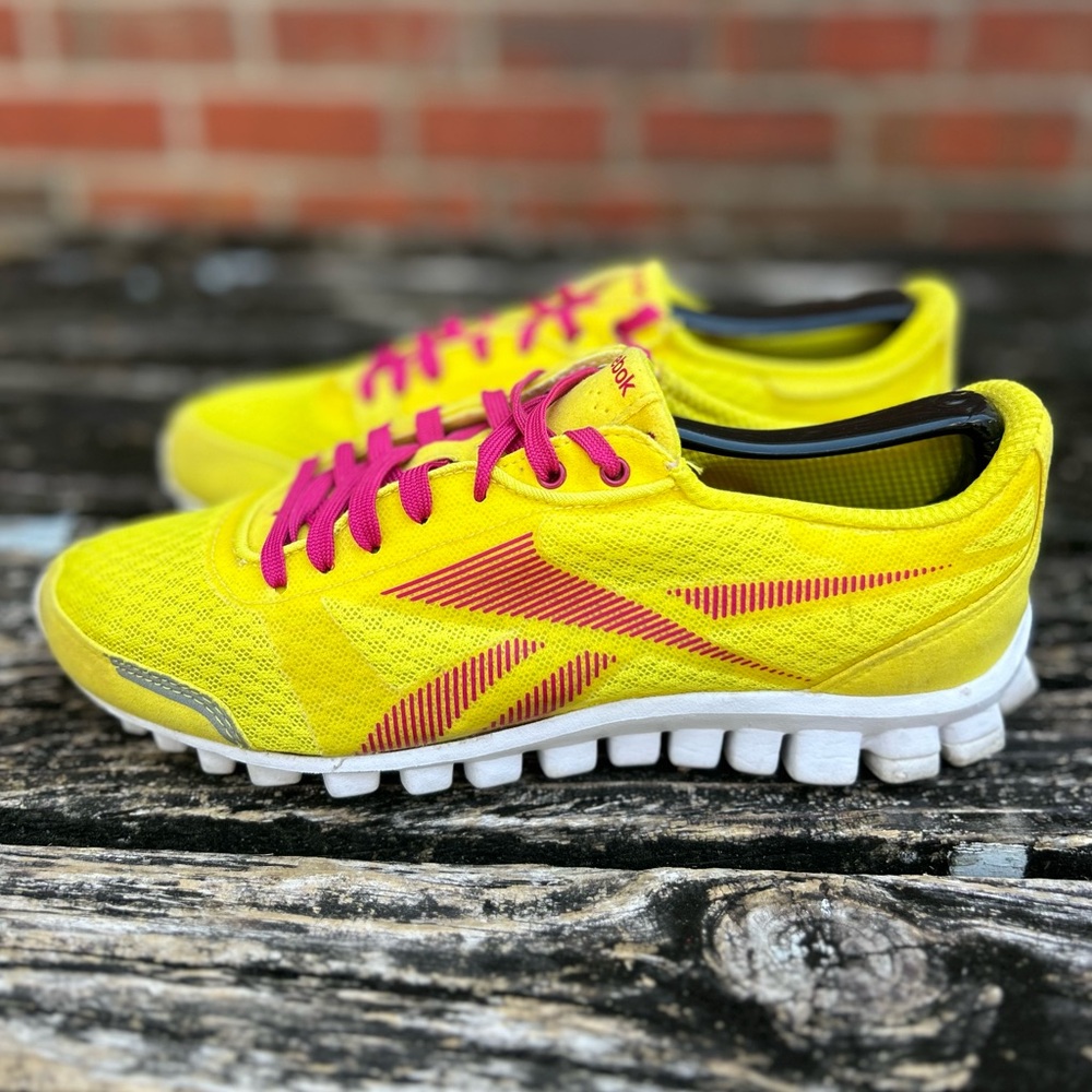 Reebok Women’s REALFLEX Transition Yellow Running Athletic Shoes Size 6.5 G1